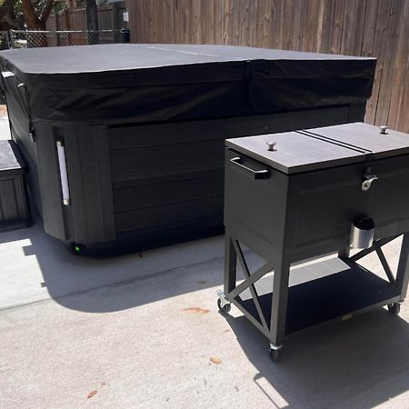 הוילה רוקפורט Knot Bay Haven, Dog Friendly, Hot Tub, Fenced Yard, Patio And Grill, 3 Br מראה חיצוני תמונה
