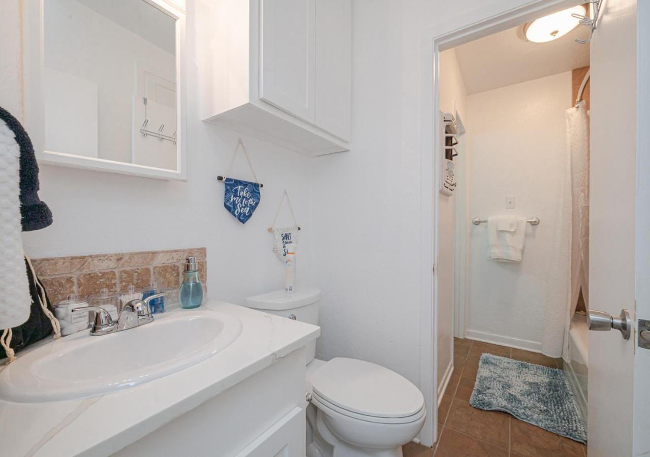 הוילה רוקפורט Knot Bay Haven, Dog Friendly, Hot Tub, Fenced Yard, Patio And Grill, 3 Br מראה חיצוני תמונה